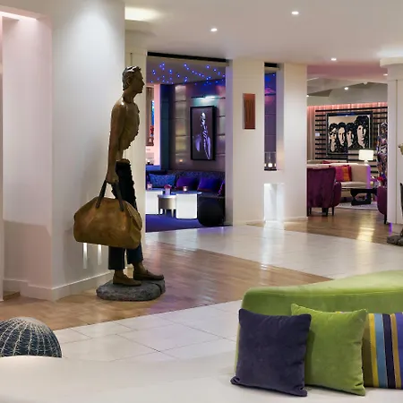 N Vy Hotel